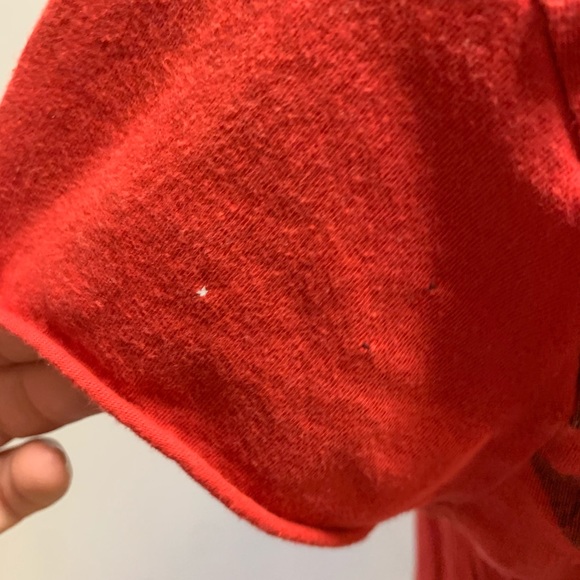 🦄Bundle 5/$10🦄
#1209 Retro tee (2small pinholes) - Picture 3 of 5